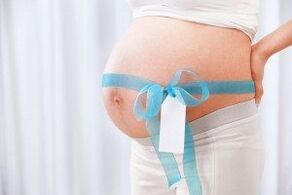 男の子のペニスのサイズは、妊娠中の母親のライフスタイルに間接的に影響されます。